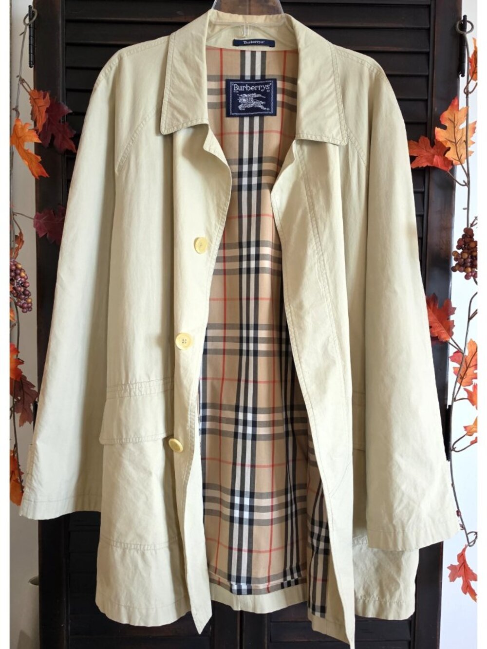 Vintage Burberrys Mens Trench Coat Beige Nova Check Lining Size 52 Made in Spain